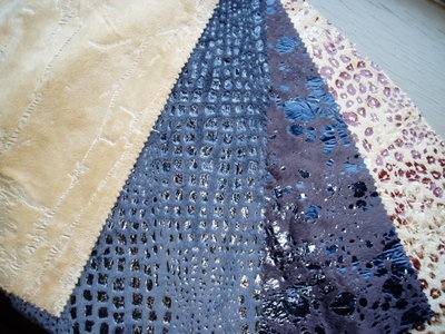 全球纺织网 烫金短毛绒2 产品展示 张家港亿港纺织制品